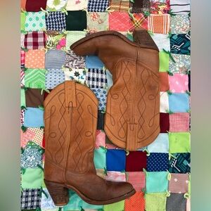 FRYE Vintage 7972 Leather Cowgirl Boots Size 7 Butterscotch USA